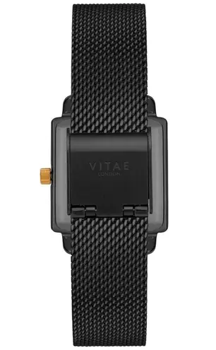 VITAE London Ilesha Black