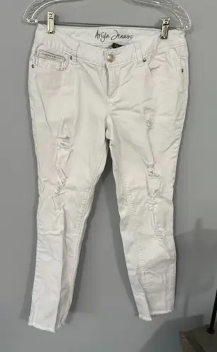 Ariya Jeans White Distressed Skinny Jeans Juniors Size 9 Women's Size 10 w/ Spandex
