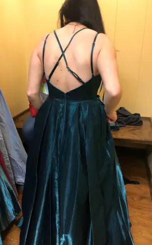 Windsor Emerald Green Prom / Formal Dress