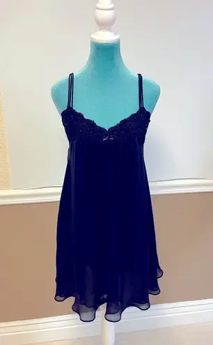 Oscar de la Renta Vintage Pink Label Black Chiffon Floral Beaded Nightgown