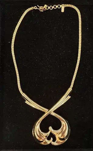 Monet Runway Vintage High Gleam Modernist Gold Pendant Necklace