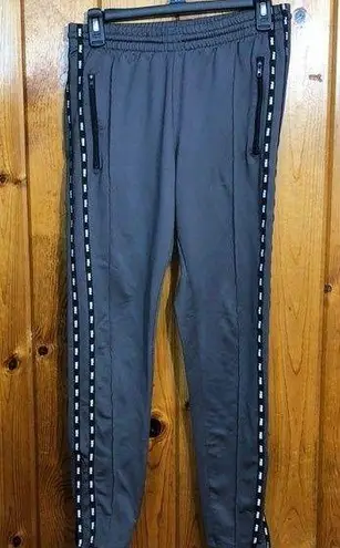 PINK active wear jogger pants sweatpants size medium gray/white workout sports