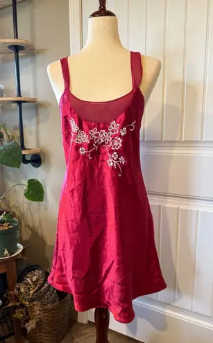 Madison & Max Intimates Red Floral Embroidered Satin Slip Nightgown Small