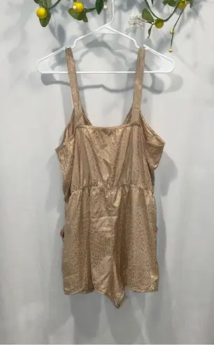 Light coffee leopard silky romper pajamas lingerie Inc intimates cozy pockets Tan Size L