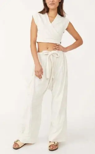 Free People  Island Crop Top & Wide Leg Pants in Tea Size Small