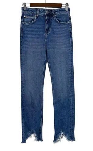 Maje Jeans EU 36 (27.5) Asymmetrical Distressed Fringe Hem Mid-Rise Cropped $365