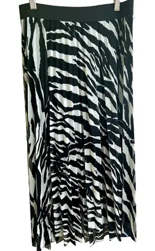 Know One Cares Pleated Zebra Striped Skirt, Elastic Waist, Size Medium Black