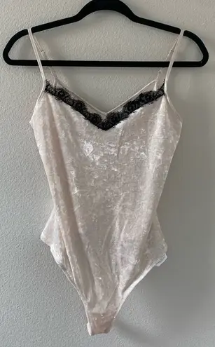 Guess  Nude Pink Corduroy‎ Bodysuit