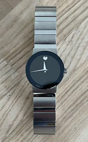 Movado Museum Sapphire Ladies Watch Stainless Bracelet Black Round Dial