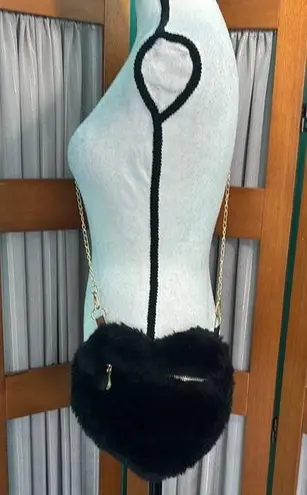 Adorable Black Faux Fur Shoulder Bag