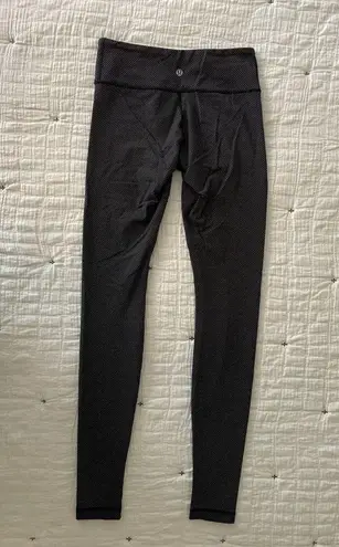 Lululemon  Wunder Under Pant Legging in Diamond Dot Black White / Black Size 4