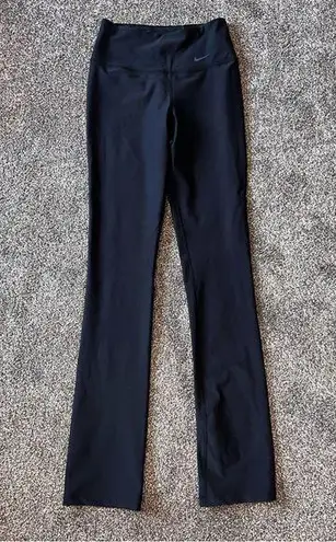 Nike NWT  Legend Skinny Fit Power Training Pants Size x-Small