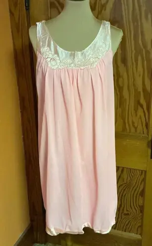 Vintage 60s pink embroidered night gown Size L