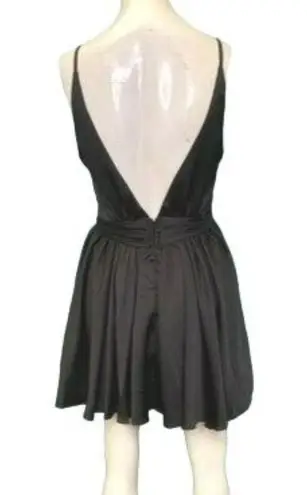 Luxxel  Plunging V-neck Backless Mini Cocktail Dress Black Size Small NWT