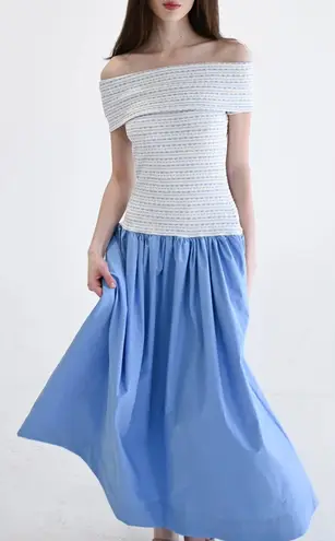 NWT Never A Wallflower Off the Shoulder Dress Beryl Knit Blue & White Size Large