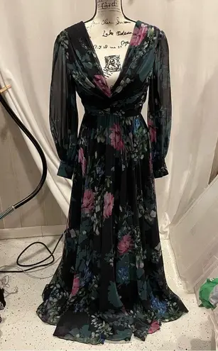 Badgley Mischka Stunning deep v floral pleated maxi dress princess mermaid