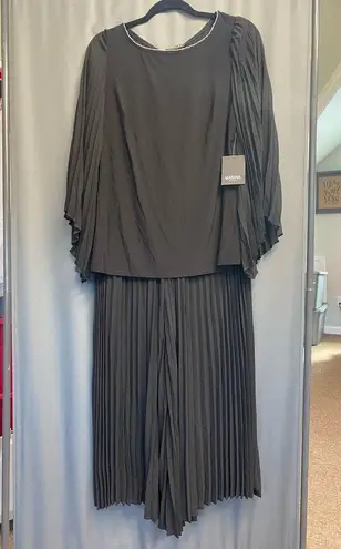 Marina Pleated Chiffon Round Neck Long Illusion Wing Sleeve 2