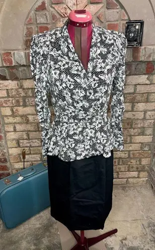 dress V neck peplum floral belt black white shoulder pads Surplice top Size M