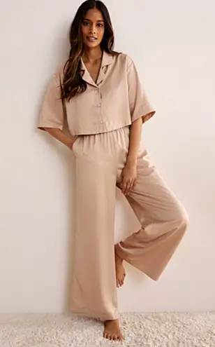 House of Harlow Pant Set