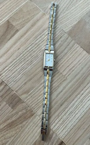 Seiko Ladies Watch Two-Tone Bracelet White Rectangular Dial Cocktail New Battery