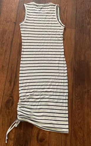 BB Dakota What's The Rouche Dress Size S, sleeveless, Striped White/black