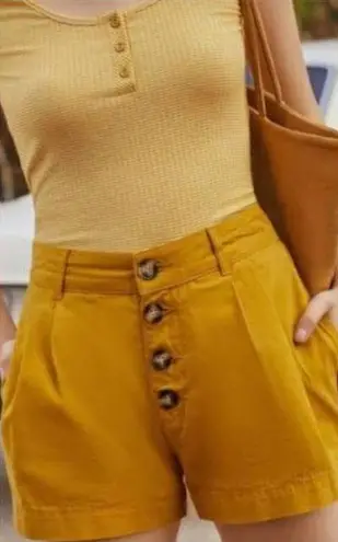 BDG Button Front Nigel Pleated Paperbag Yellow Shorts thumbnail 2