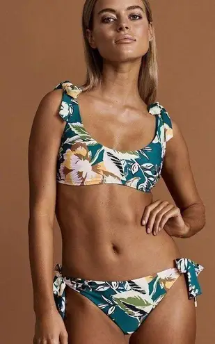 Anne cole New.  floral bikini set. Retails $149 size medium