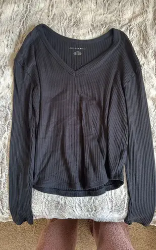 American Eagle Outfitters Long Sleeve V Neck