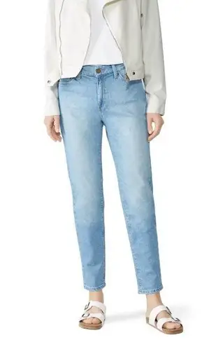 Light Blue wash Jeans CAARA free people revolve straight 90s denim spring $140 Size 28