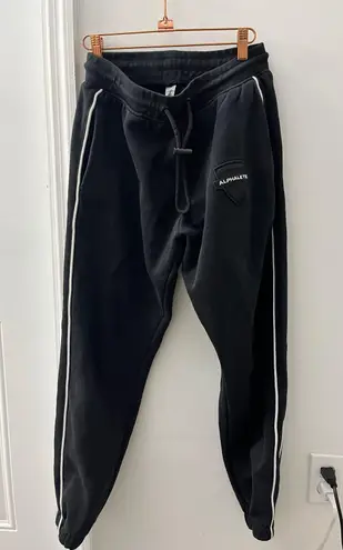 Alphalete Varsity Sweatpants - Black