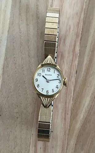 Bulova Ladies Watch Vintage 10K Gold Plated Stretch Bracelet Bezel Mechanical