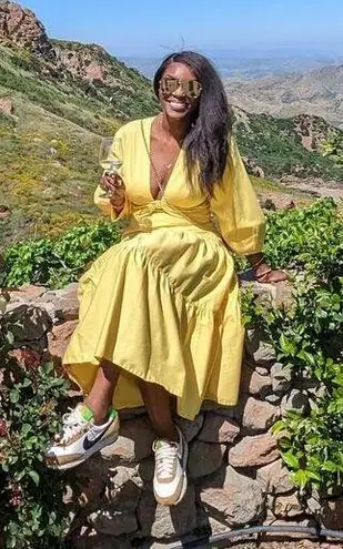 Derek Lam COLLECTIVE Yellow V-Neck Hourglass Twist Front Tiered Mini Dress 36