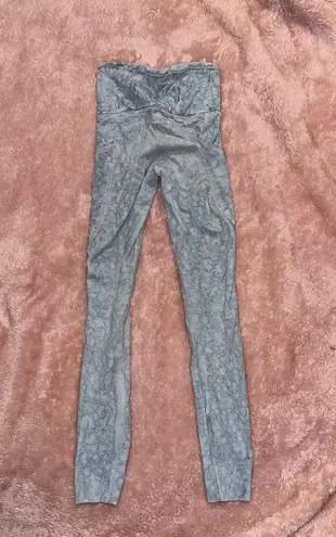 Lululemon blue ice pattern  leggings