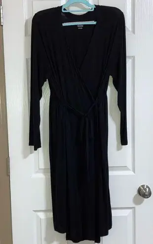 Bump in the Night Women’s Black Maternity bath robe size 2X