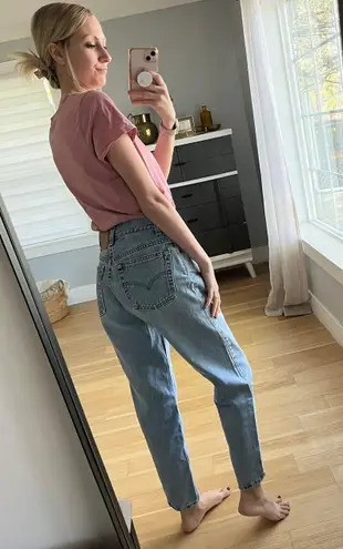 Levi's Vintage 550 High-Waisted Mom Jeans