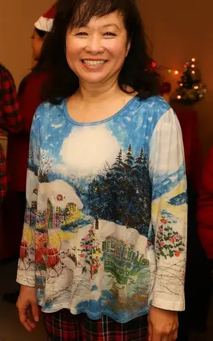 Collections Etc Women's Christmas Winter Scene Bedazzled Shirt Sz XL Festive Blue