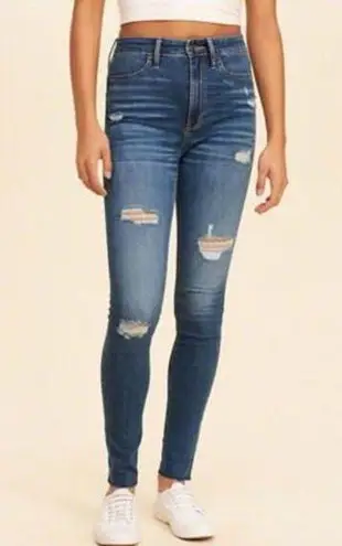 Hollister  Ultra High Rise Distressed Jegging Skinny Jeans