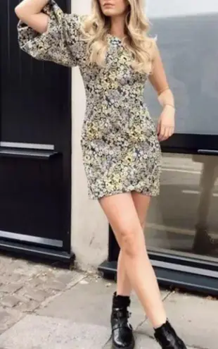 NWT Atoir Dare to Love Jacquard Puff Shoulder Mini Dress in Cameo Bloom Size 2