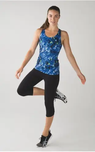 Lululemon  Kanto Catch Me Racerback Tank Windy Blooms Sapphire Blue Size 4 Small