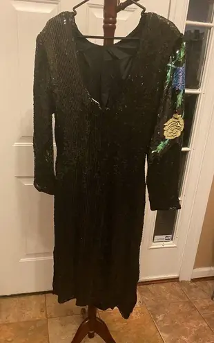 Laurence Kazar 100% SILK AND FULL SEQUIN AND BEADED DRESS SIZE M