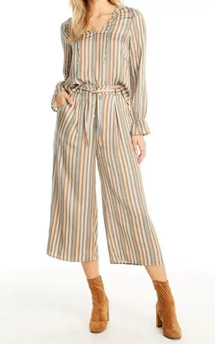 Saltwater Lux Striped wide Leg Pants & V Neck Top