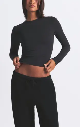 SKIMS Fits Everybody Long Sleeve T-Shirt in Onyx SIZE L Comfy Casual Minimalist