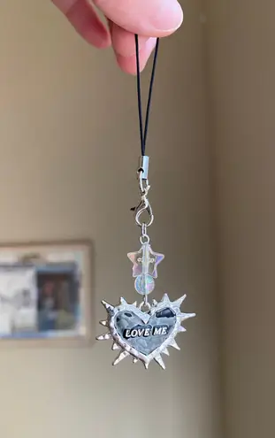 Handmade grunge street funky y2k style spike “LOVE ME” heart phone charm/bag accessory/keychain/car display🌿✨