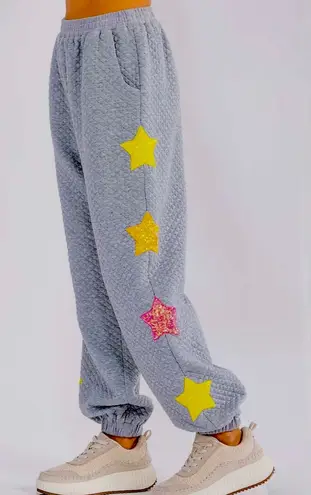 Main Strip WOMEN'S ELASTIC WAIST FRONT POCKET SEQUINS STARS DETAILED SWEATPANTS