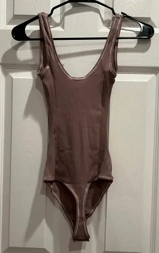 SKIMS COTTON RIB BODYSUIT UMBER XS