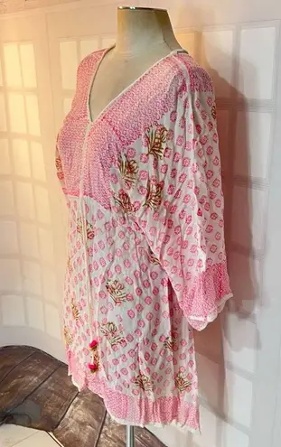 Top It Off White Pink V