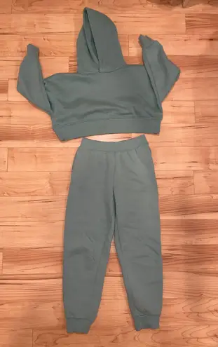 Matching Sweatsuit Green