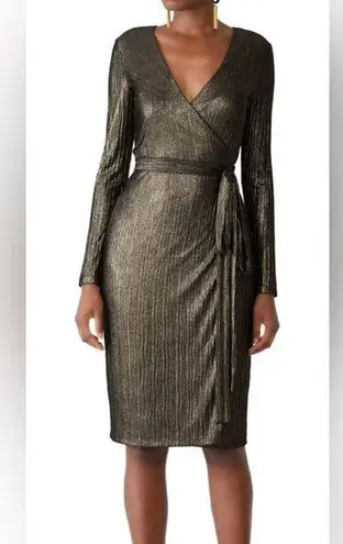 Rachel Roy COLLECTION
Gold Pleated Dress Wrap