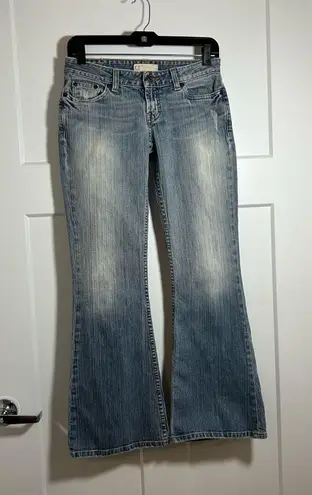 BKE Size 27 Vintage flare jeans