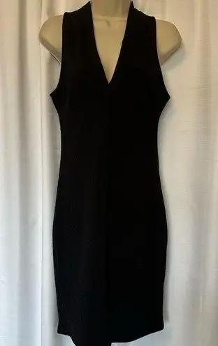 ASTR  the Label Textured Bodycon V-neck Sleeveless Dress Large Closet Staple